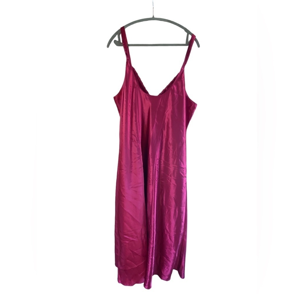 Enchanting women’s burgundy maxi floor length slip chemise size 3X - Picture 2 of 7